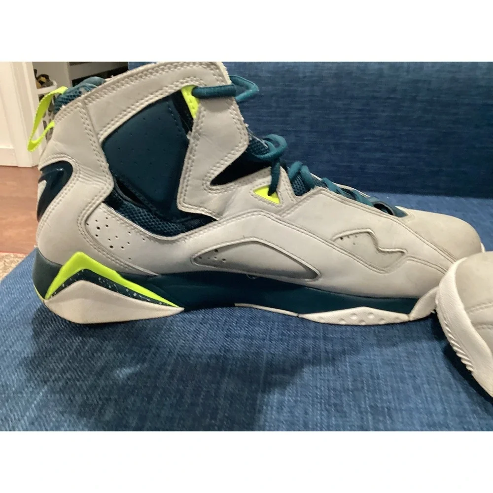 Jordan True Flight Pure Platinum Volt White Mens Size 12 Athletic Sneakers